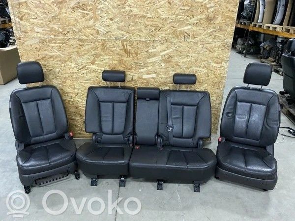 Hyundai Santa Fe Seat set 