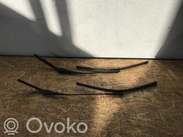 BMW 1 E81 E87 Ramię wycieraczki szyby przedniej / czołowej 
