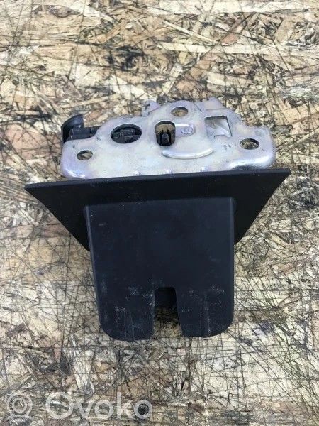 Audi A4 S4 B8 8K Tailgate/trunk/boot lock/catch/latch 