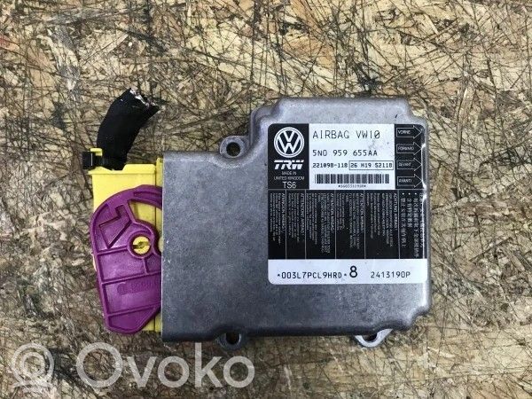 Volkswagen PASSAT B7 Centralina/modulo airbag 