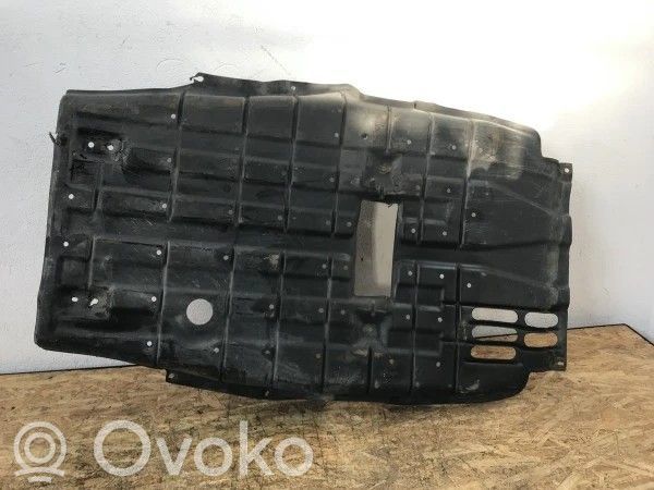 Mitsubishi L200 Unterfahrschutz Unterbodenschutz Mitte 
