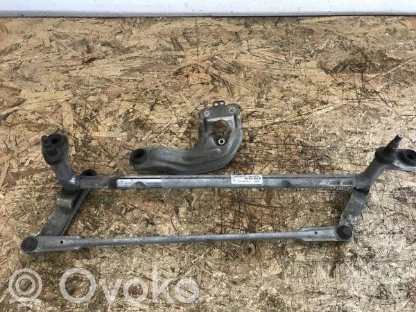 Volkswagen Golf VII Etupyyhkimen vivusto ja moottori 