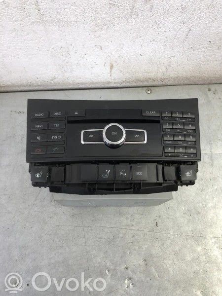Mercedes-Benz E W212 Panel / Radioodtwarzacz CD/DVD/GPS 