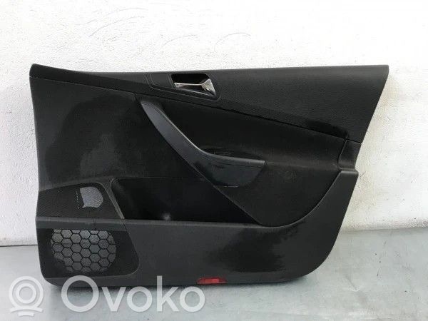 Volkswagen PASSAT B6 Priekšējo durvju apdare 