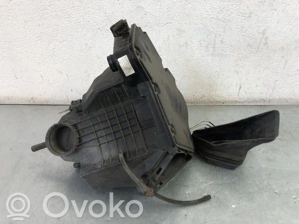 Audi A5 Sportback 8TA Obudowa filtra powietrza 