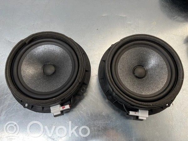 KIA Sorento Głośnik drzwi przednich 