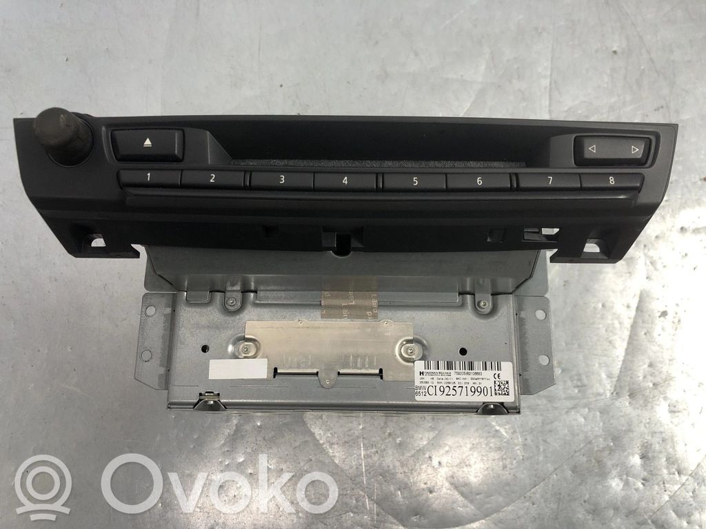 Panel / Radioodtwarzacz CD/DVD/GPS   925719901,87952