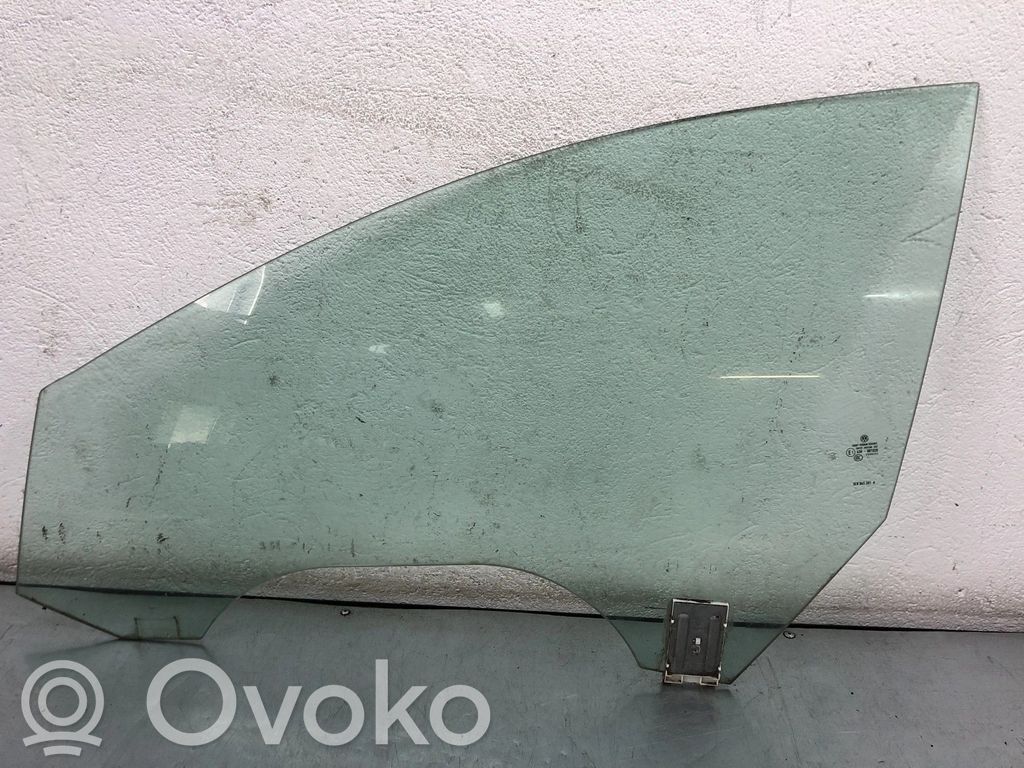Szyba drzwi przednich   3C8845201A,89623