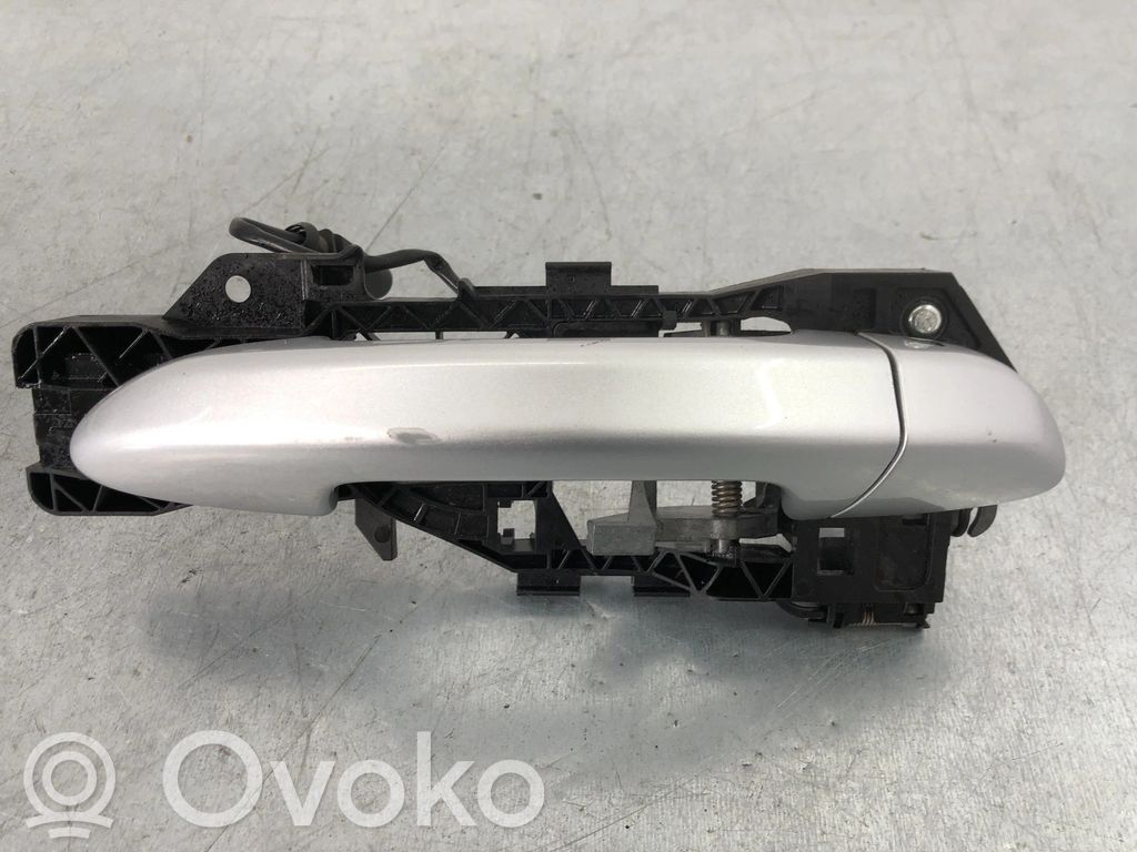 Volkswagen PASSAT CC Front door exterior handle 