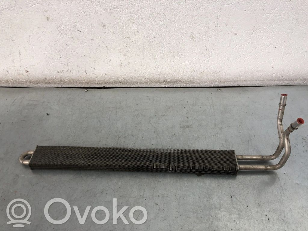 BMW X5 F15 Öljynsuodattimen kannake 