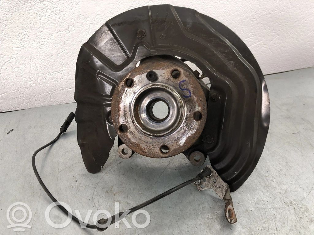 BMW X3 F25 Etupyörän navan laakerikokoonpano 