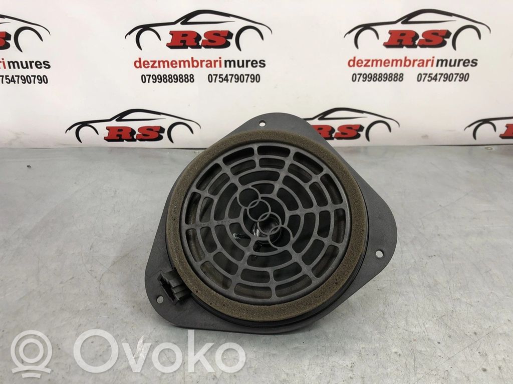 Audi RS5 Takaoven kaiutin 