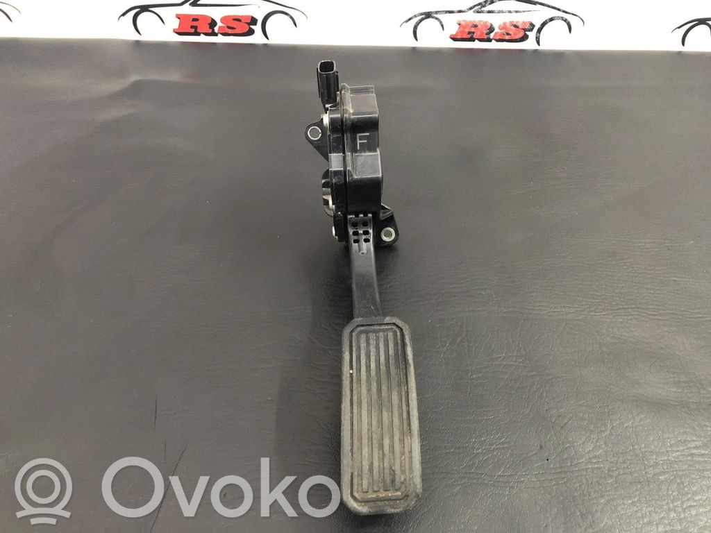 Toyota RAV 4 (XA30) Pedale dell’acceleratore 