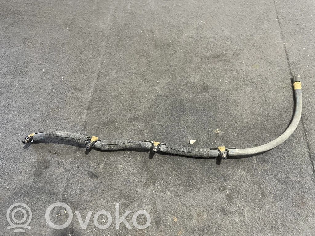 Volkswagen Caddy Przewód / Wąż przelewowy paliwa 