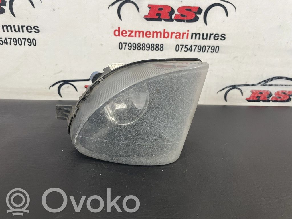 Światło przeciwmgłowe przednie   63177216885,232901