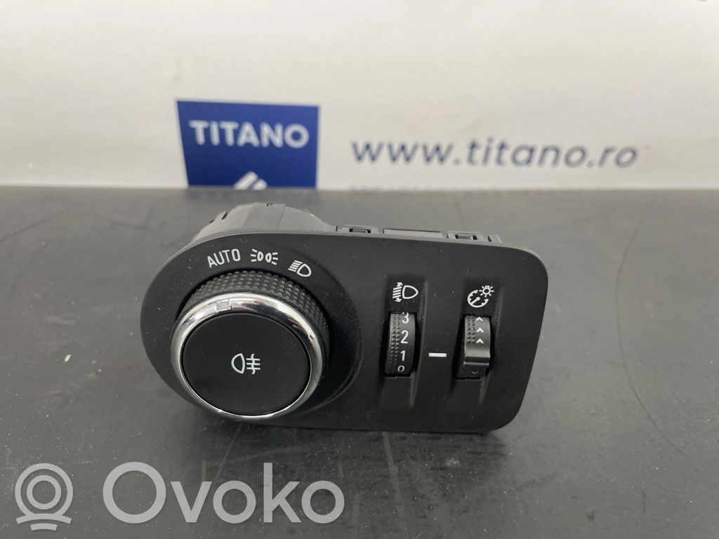 Opel Astra K Interruttore luci 