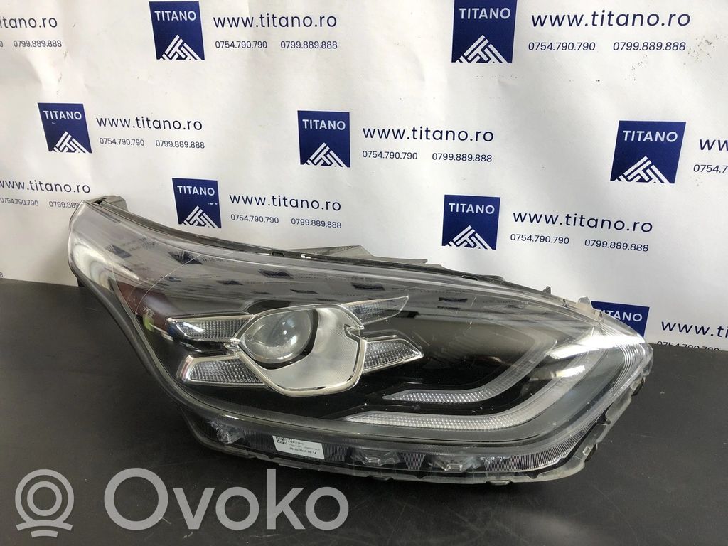 KIA Ceed Headlight/headlamp 