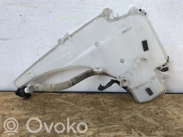 BMW 1 E81 E87 Langų skysčio bakelis 