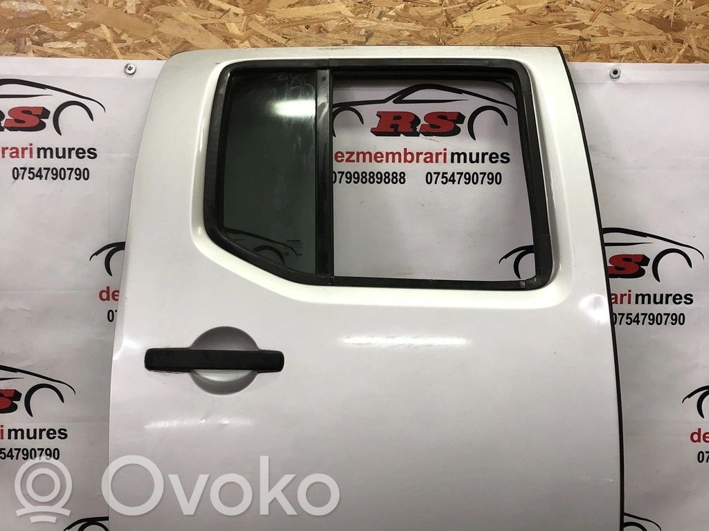Nissan Navara D40 Portiera posteriore 