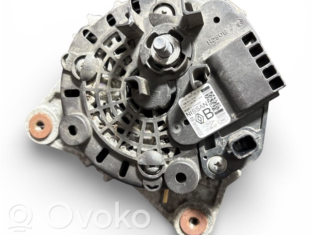 Nissan Qashqai Generatore/alternatore 