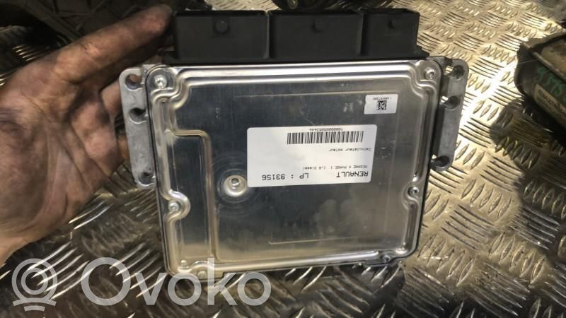 Renault Megane IV Engine control unit/module 