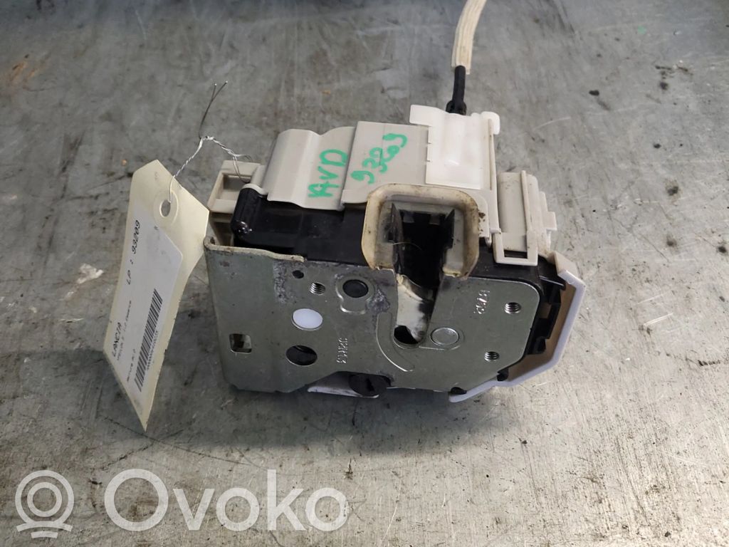 Lancia Ypsilon Front door lock 