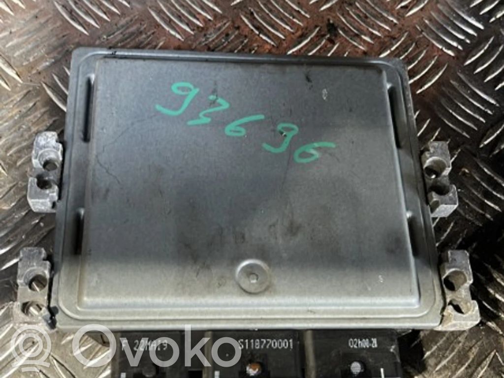 Renault Kangoo II Engine control unit/module 