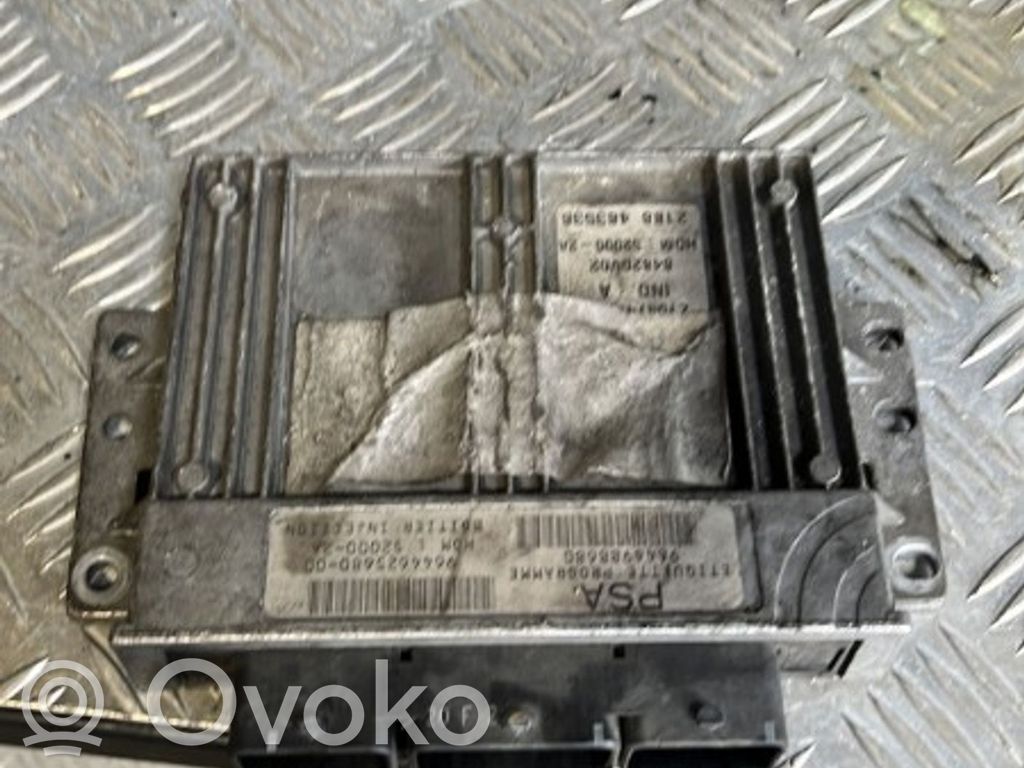 Peugeot 206 Engine control unit/module 