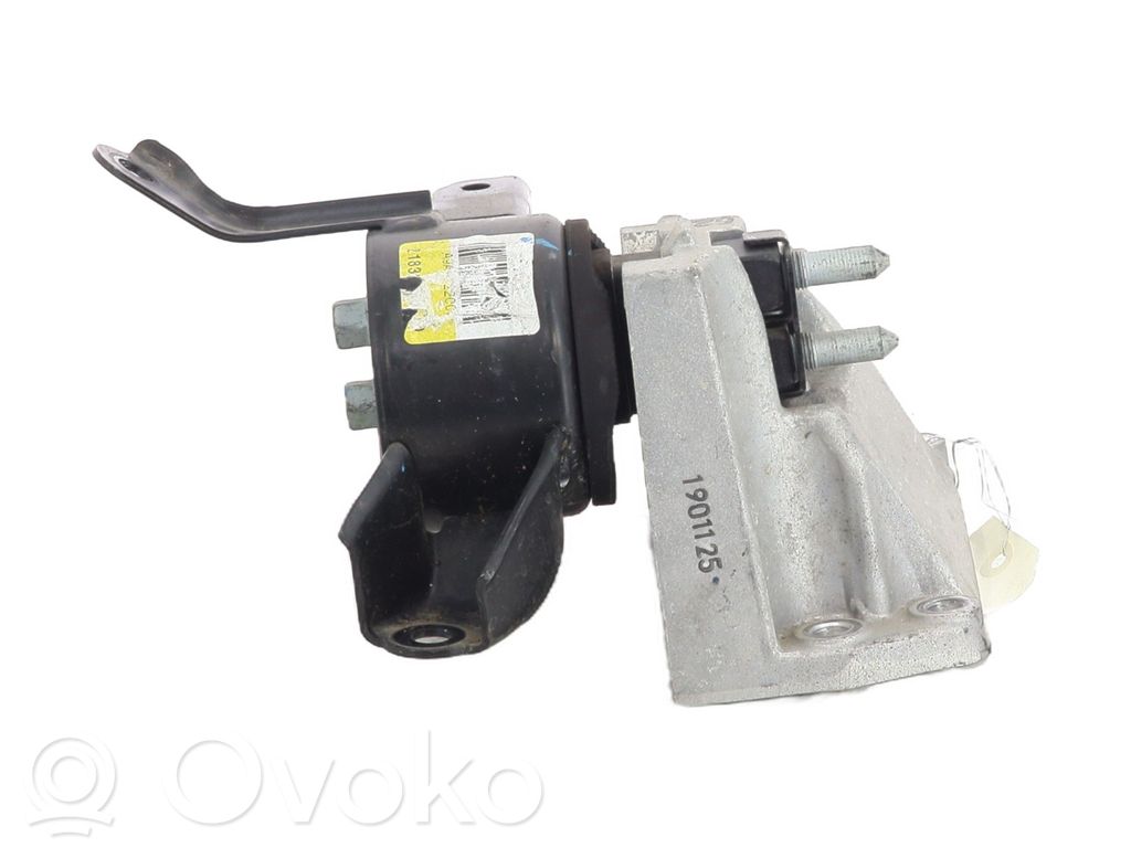 Engine mount bracket