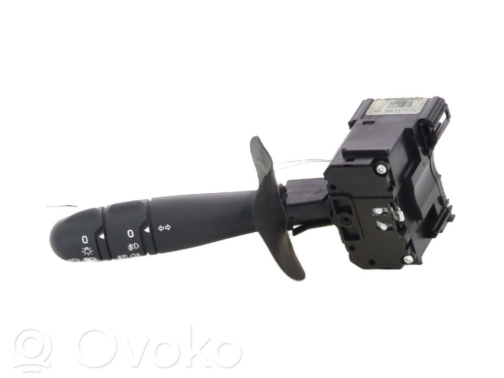 Indicator stalk