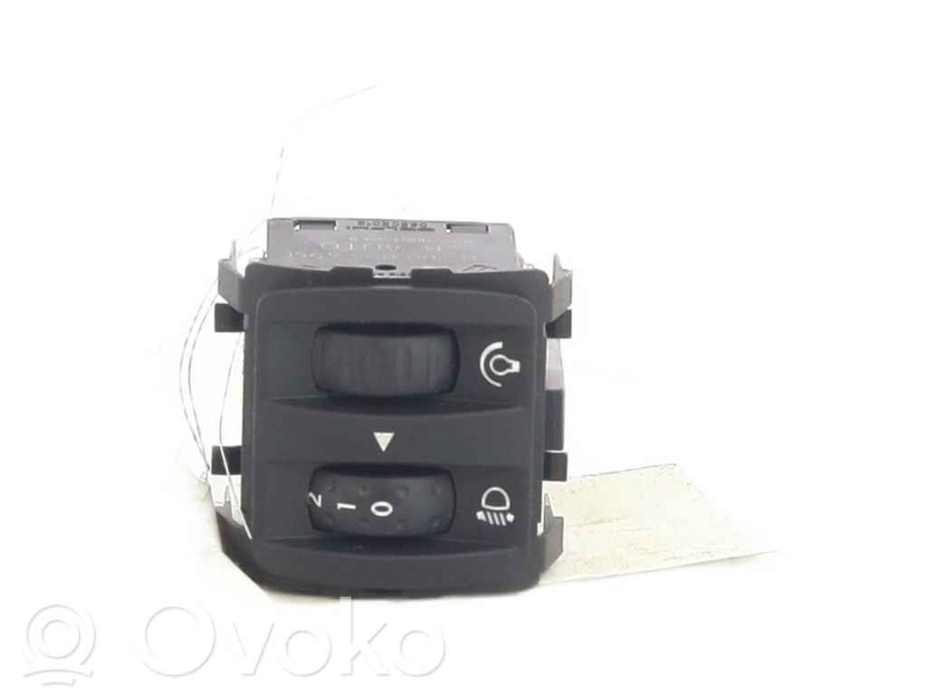Renault Twingo II Headlight level height control switch 