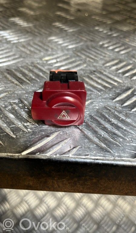 Citroen C4 I Botón interruptor de luz de peligro 