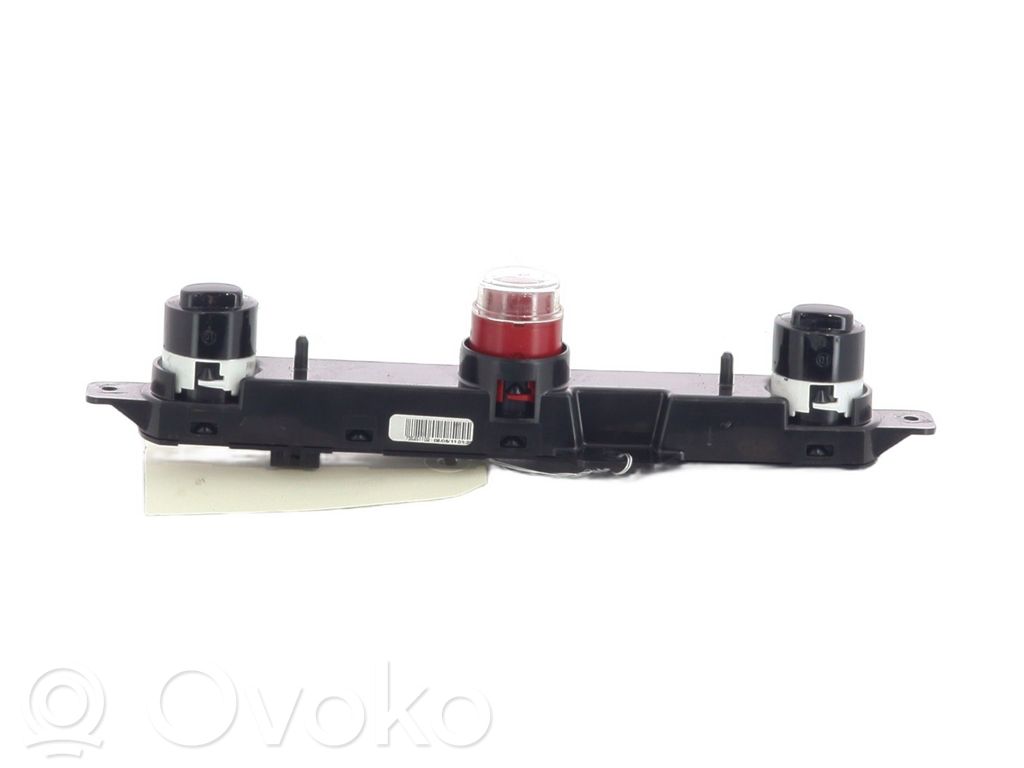 Fiat 500 Hazard light switch 