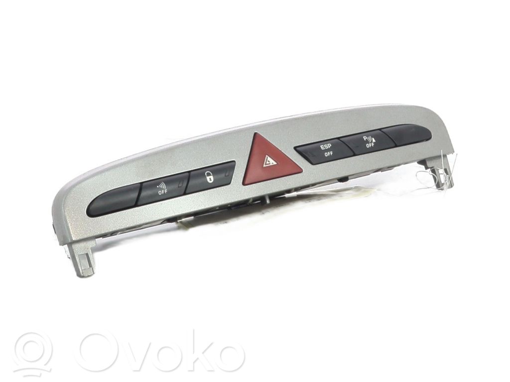 Peugeot 308 Schalter Warnblinkanlage 