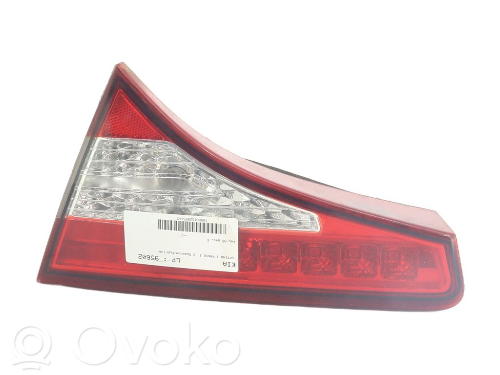Tailgate rear/tail lights