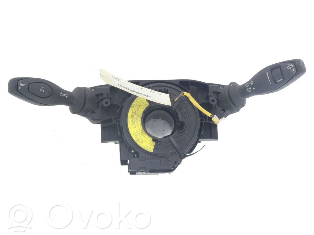 Ford Fiesta Interruptor/palanca de limpiador de luz de giro 