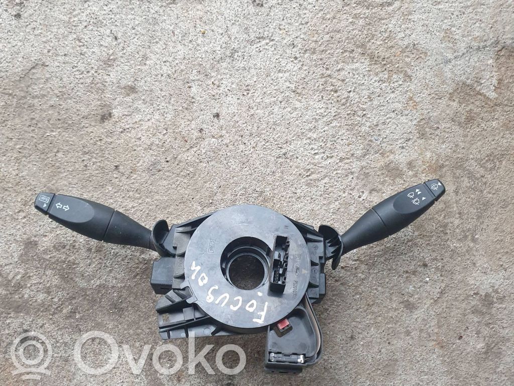 Ford Focus Wiper turn signal indicator stalk/switch 