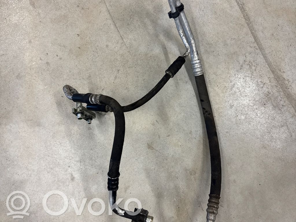 Opel Corsa D Ilmastointilaitteen putki (A/C) 