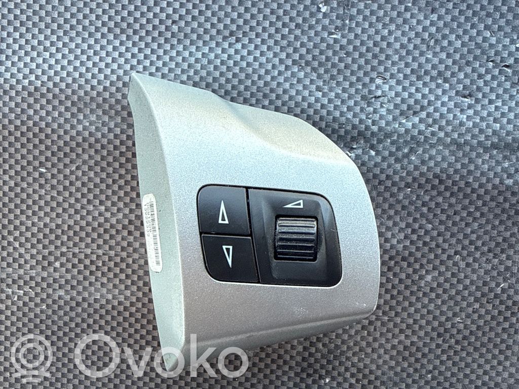 Opel Corsa D Pulsanti/interruttori sul volante 