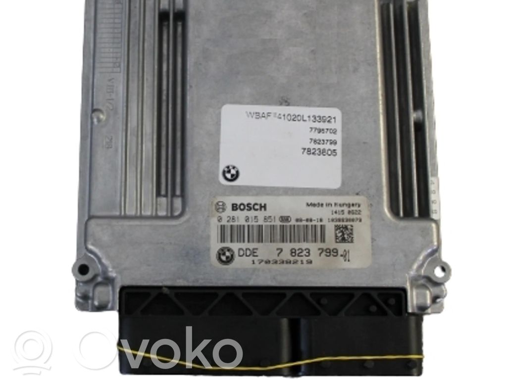 BMW 1 E81 E87 Engine control unit/module 