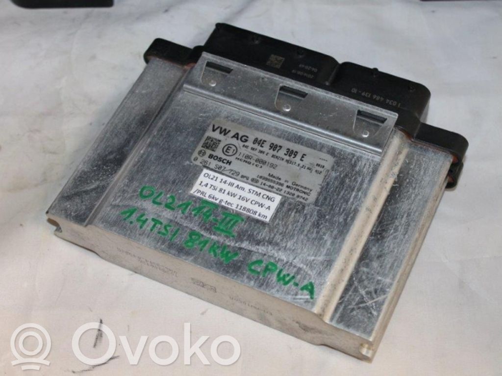 Volkswagen PASSAT B6 Engine control unit/module 