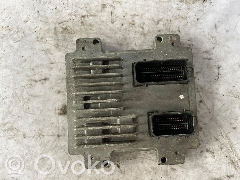 Engine control unit/module   AA5Y,AA5Y,001001012432E,12636386,AA5Y