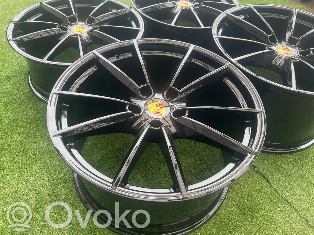 Porsche 911 992 Felgi aluminiowe R21 