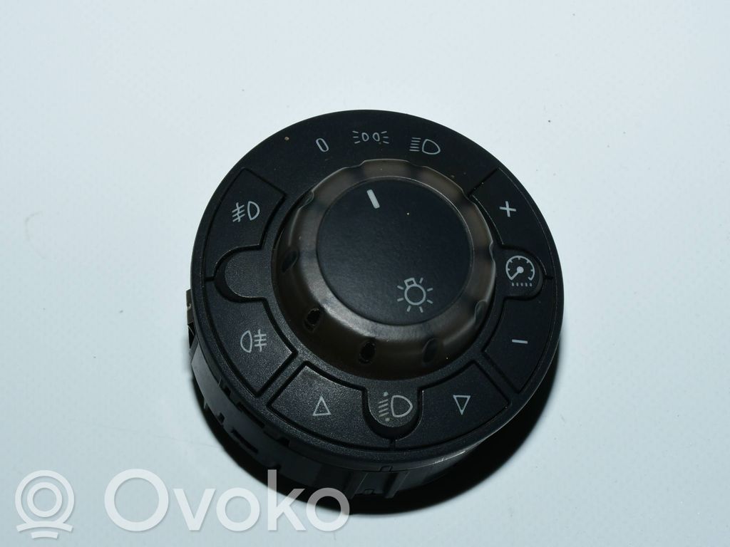 Interruptor de luz   13249401