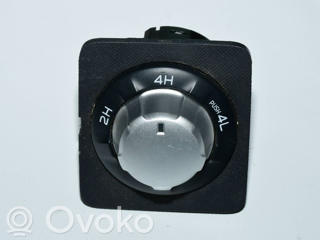 Isuzu D-Max Other switches/knobs/shifts 