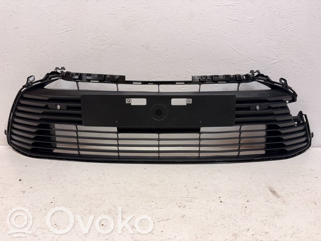 Toyota Corolla E210 E21 Rejilla inferior del parachoques delantero 