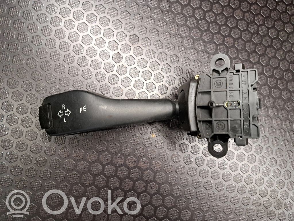 BMW 5 E39 Wiper turn signal indicator stalk/switch 