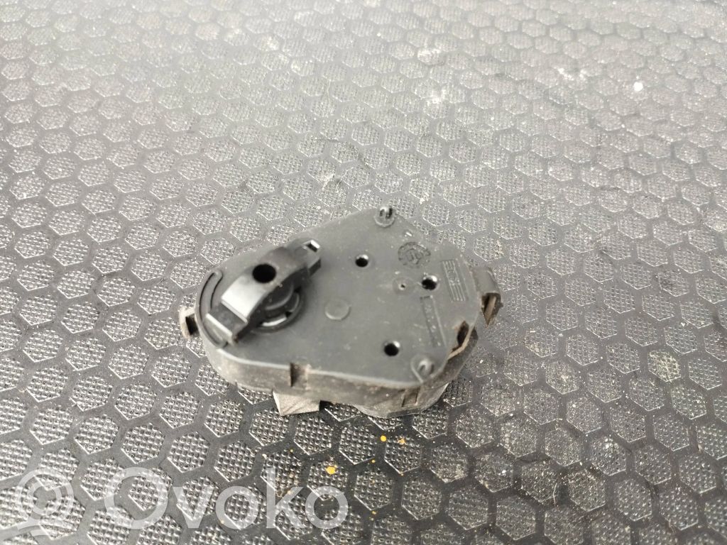 BMW 5 E39 Motor/actuator clapetă aer 
