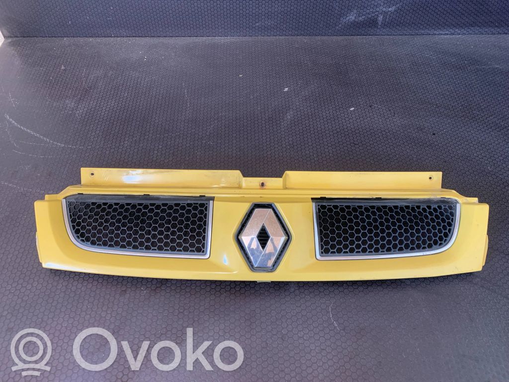 Renault Trafic II (X83) Etupuskurin ylempi jäähdytinsäleikkö 