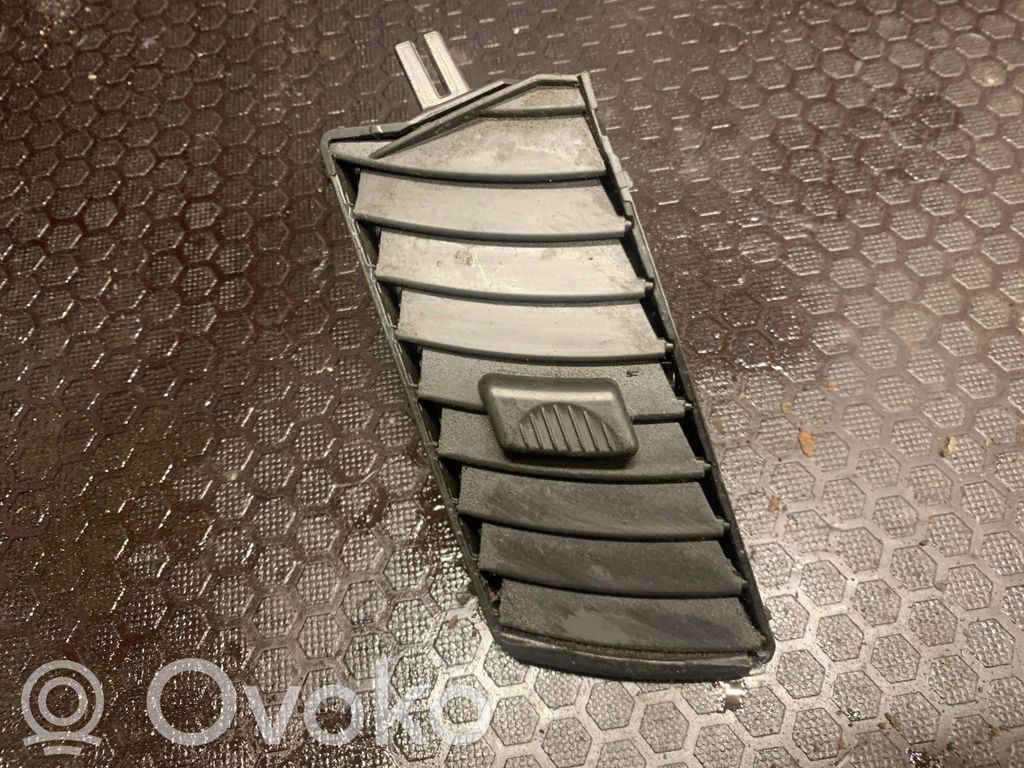 Opel Zafira B Grilă ventilație/ramă laterală bord 